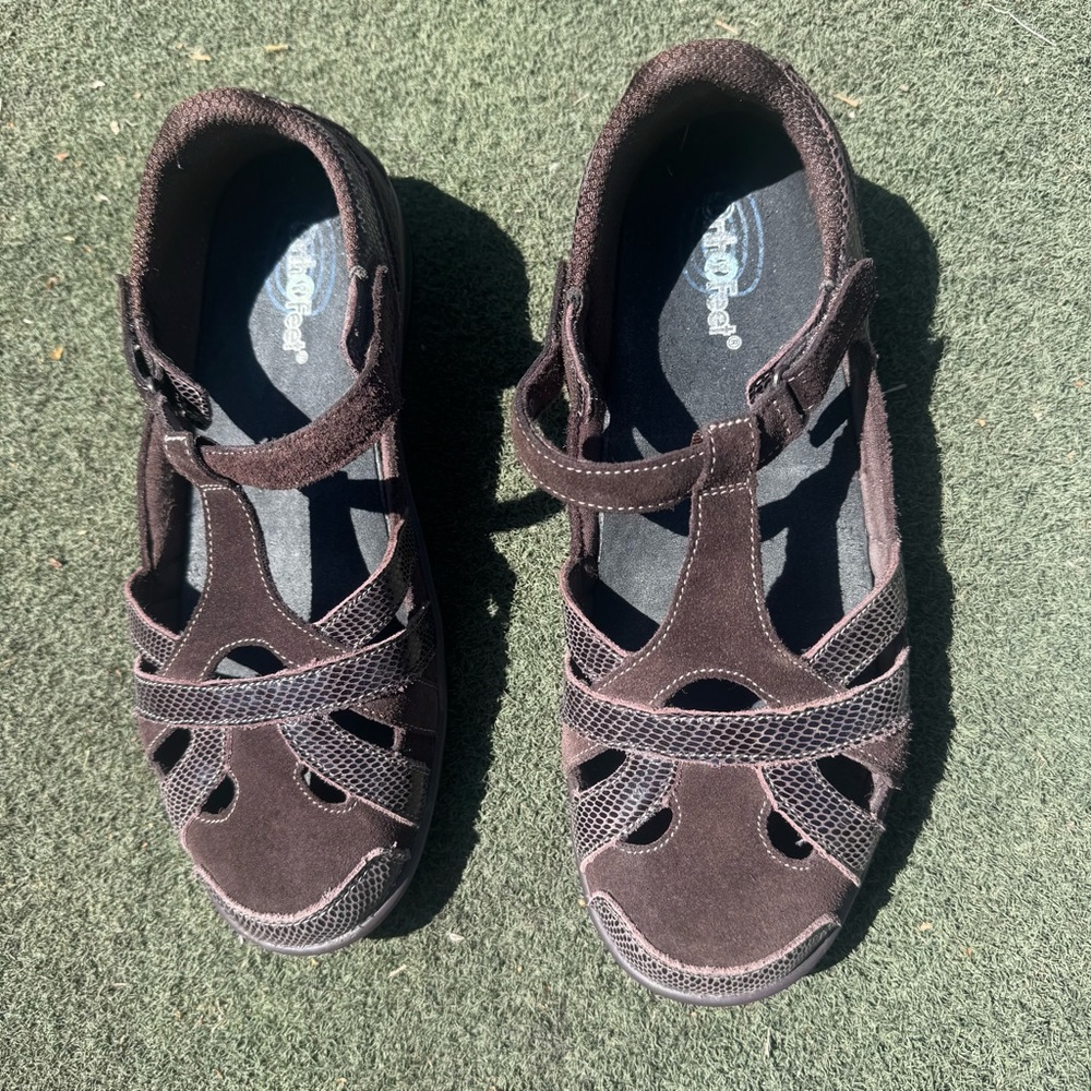 Orthofeet Juno Sandals Womens 11 Brown Suede 860 D Orthopedic Leather Closed-Toe